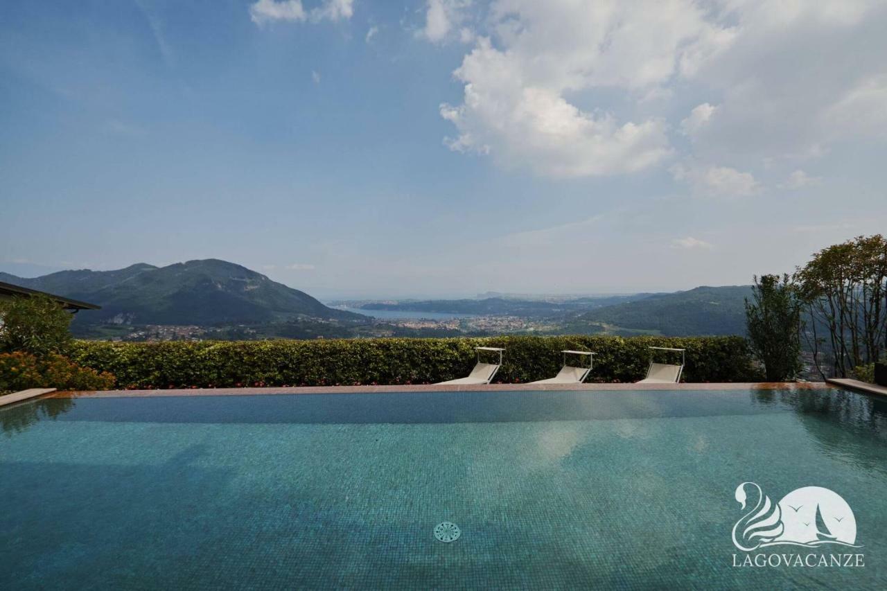 Villa Livia Luxury Roe Bagian luar foto